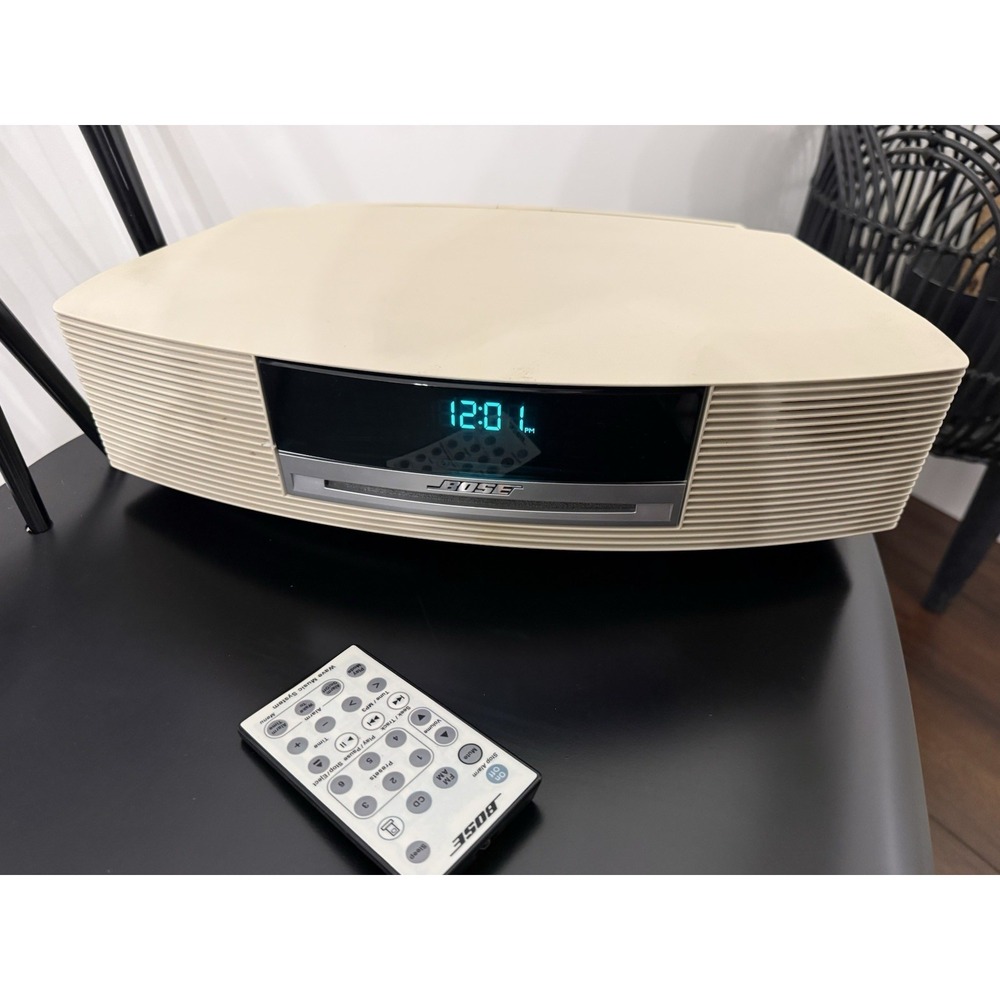 Bose Wave music System AWRCC2 w Remote For Parts Repair Powers On READ